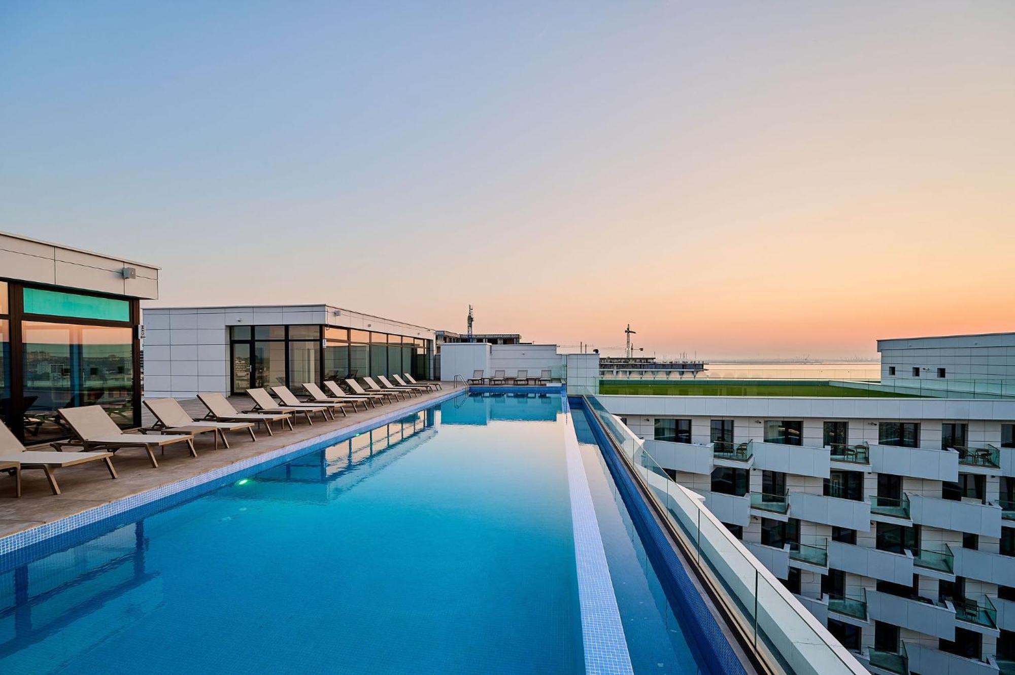 Zet Apartment In Infinity Beach Resort - Parking Mamaia Extérieur photo